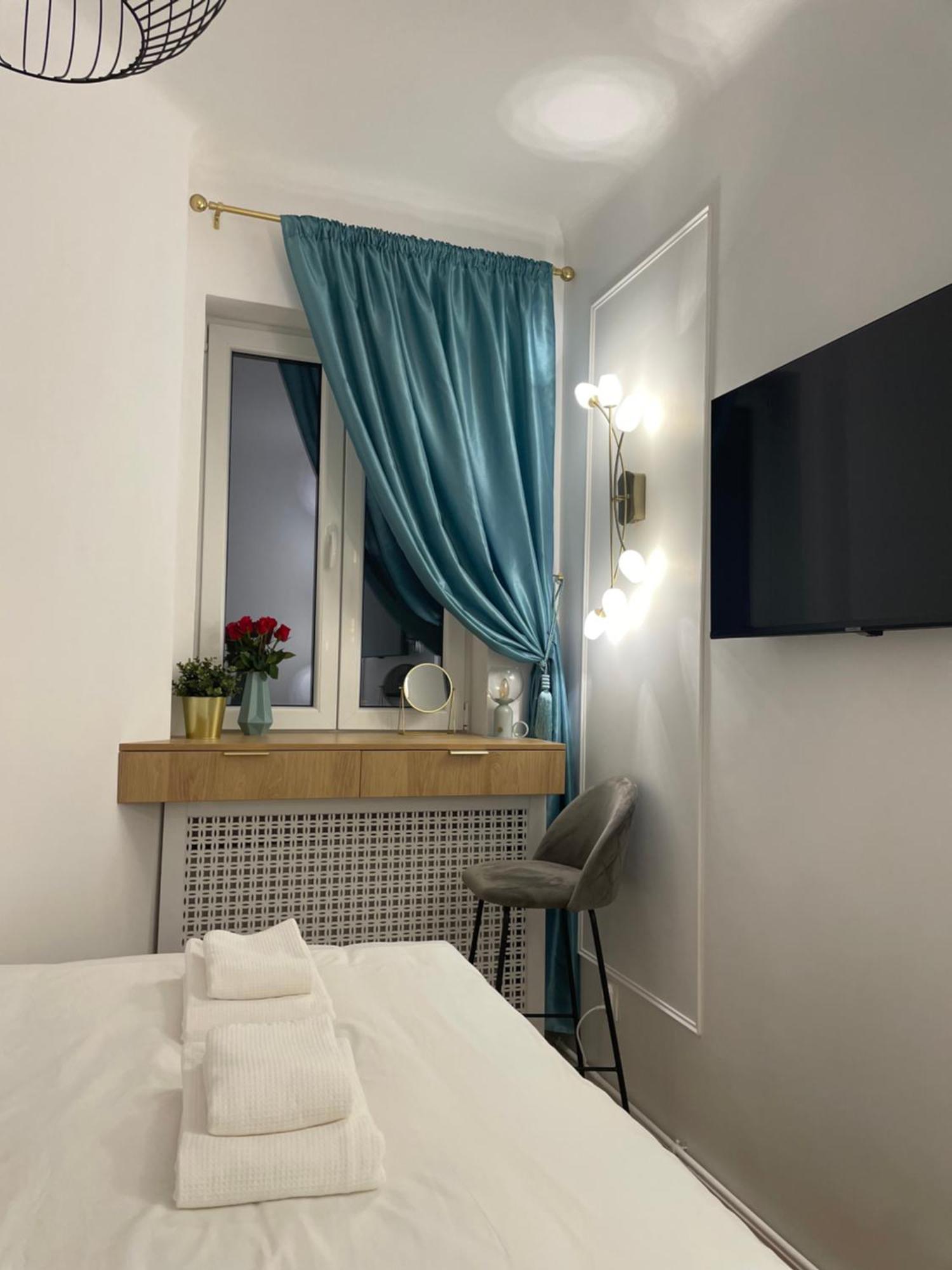 Studio Alice Romana Square Apartment บูคาเรสต์ ภายนอก รูปภาพ