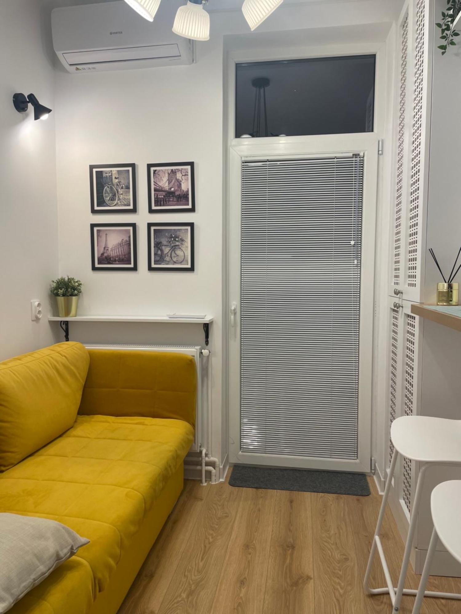 Studio Alice Romana Square Apartment บูคาเรสต์ ภายนอก รูปภาพ